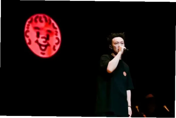 周末抢不到场？试试连订两小时避开高峰